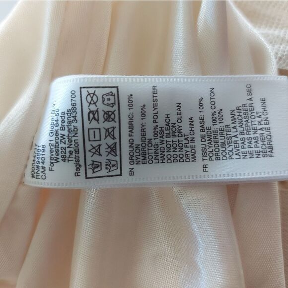 Forever 21 Skirt Size Medium - Picture 4 of 4